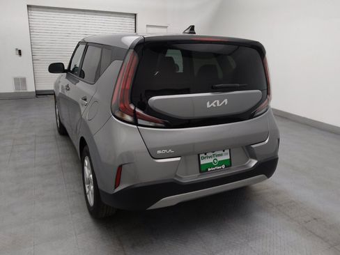 Used 2023 Kia Soul LX w/ Option Group 015 image 5