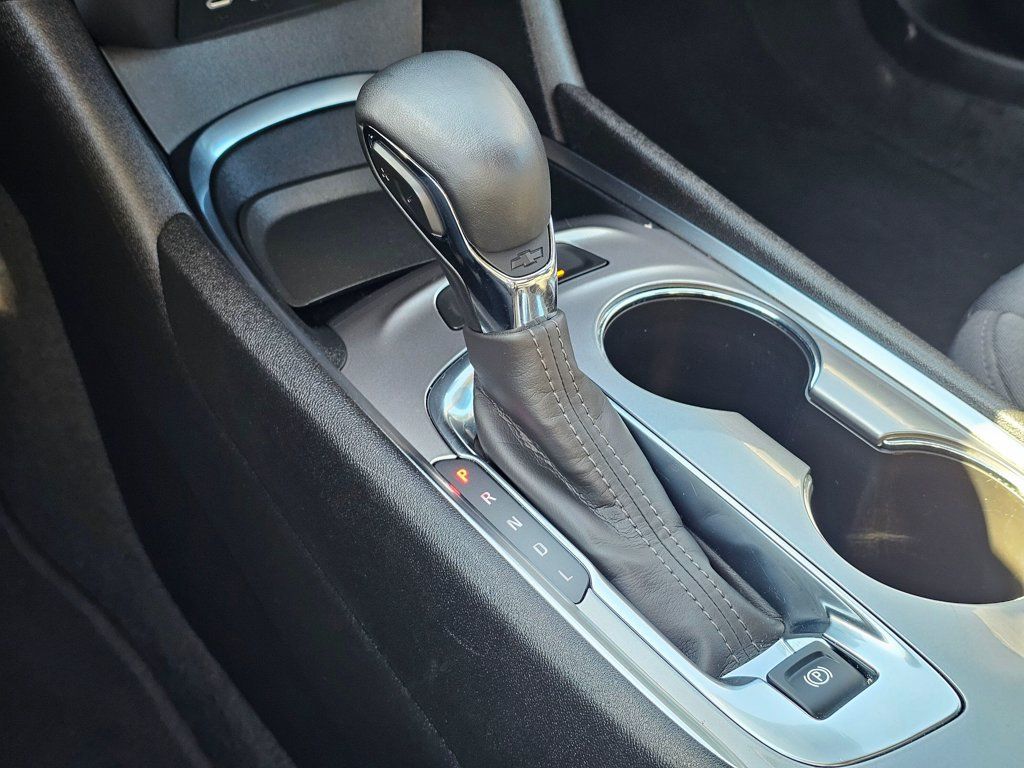 Used 2024 Chevrolet Malibu LT w/ Sport Edition FWD image 31
