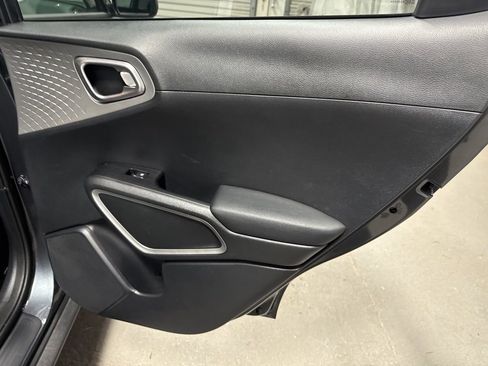 Used 2024 Kia Soul LX w/ Option Group 015 image 11