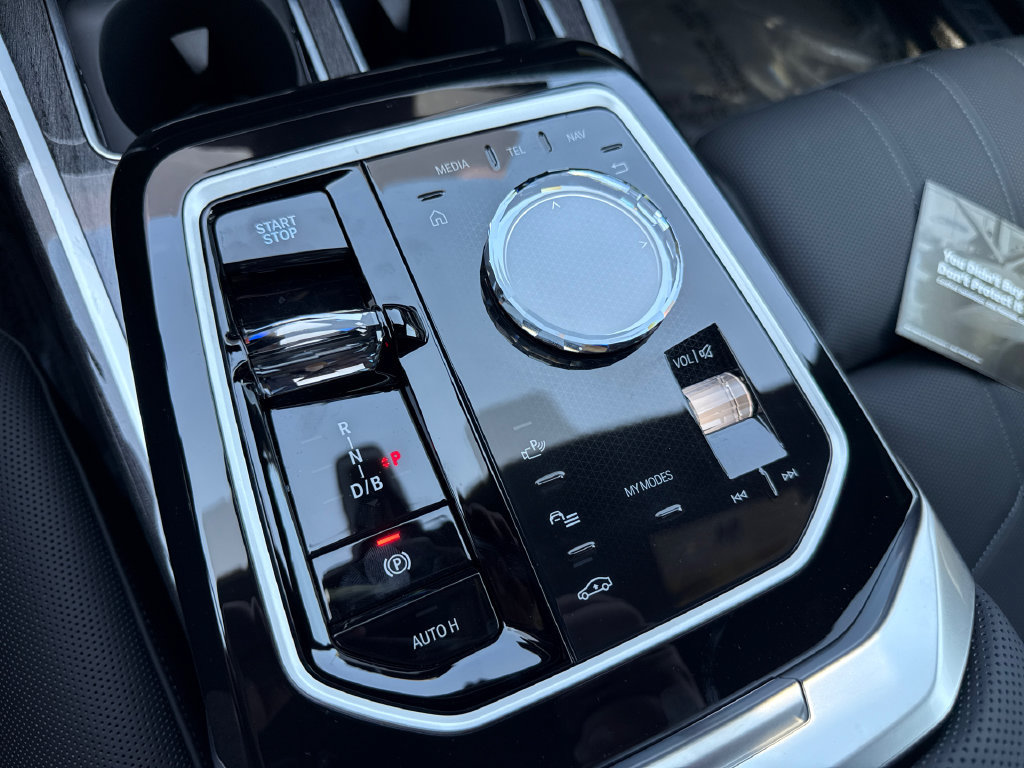 New 2026 BMW i7 xDrive60 AWD/4WD image 25
