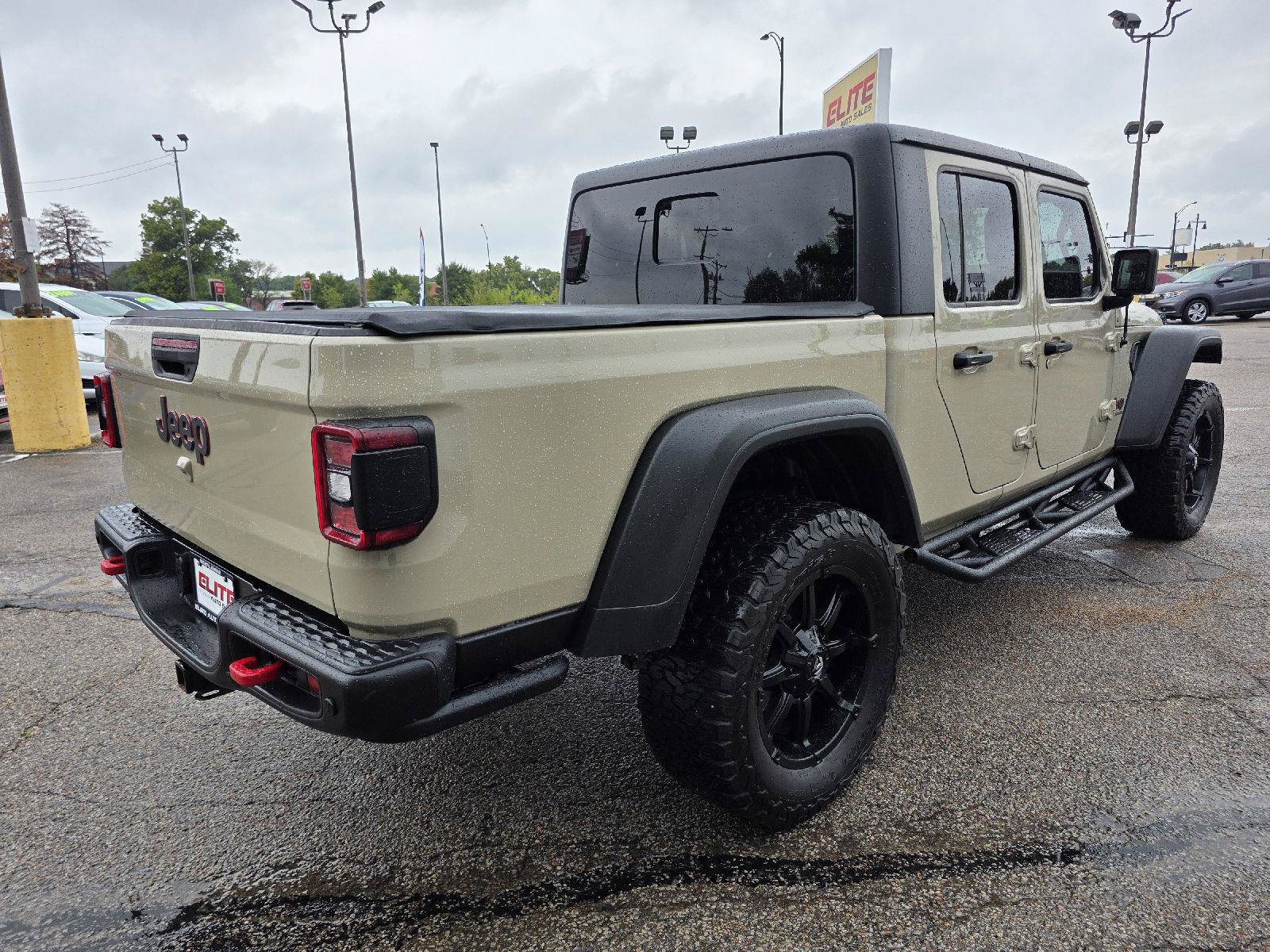 Used 2020 Jeep Gladiator Overland w/ Popular Equipment Package AWD/4WD image 5