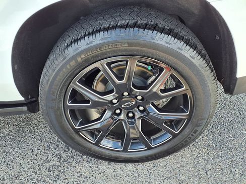 Used 2023 Chevrolet Suburban High Country RWD image 20
