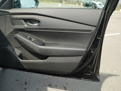 Used 2025 Honda Accord SE image 22