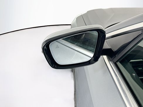 Used 2023 BMW i4 eDrive35 w/ Premium Package RWD image 16