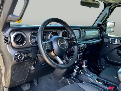 Used 2018 Jeep Wrangler Unlimited Sport S AWD/4WD image 15