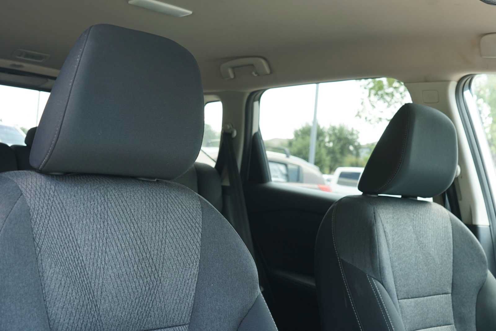 Used 2025 Nissan Rogue SV FWD image 26