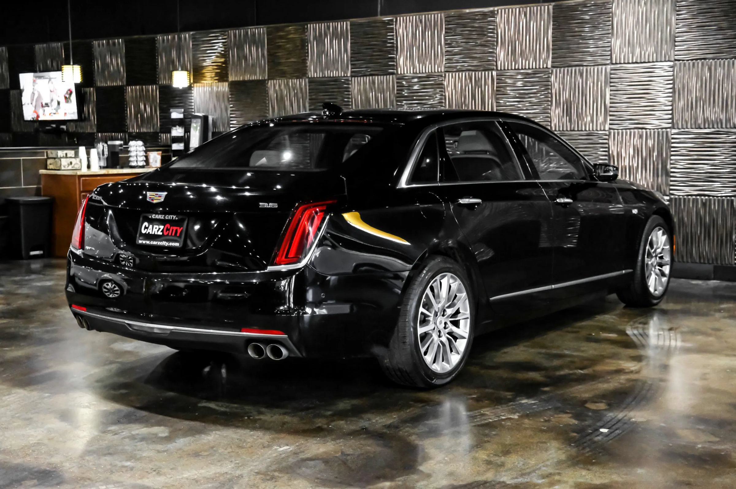 Used 2017 Cadillac CT6 Luxury AWD/4WD image 10