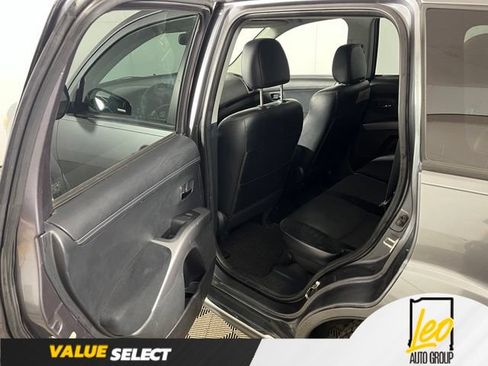 Used 2012 Mitsubishi Outlander SE AWD/4WD image 10