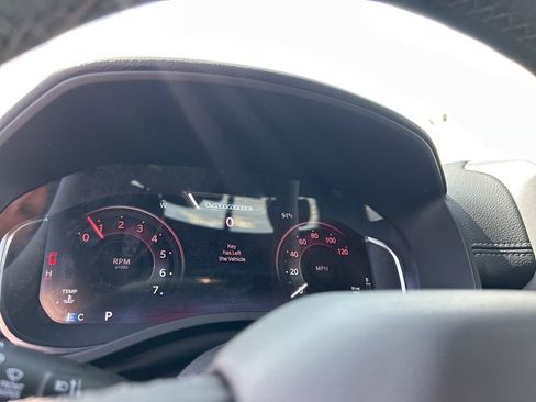 New 2026 RAM 1500 Laramie AWD/4WD image 23