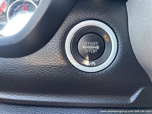 Used 2019 RAM 1500 Laramie image 17