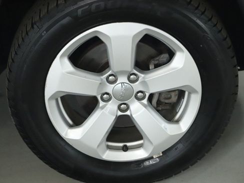 Used 2020 Jeep Compass Latitude w/ Cold Weather Group image 10