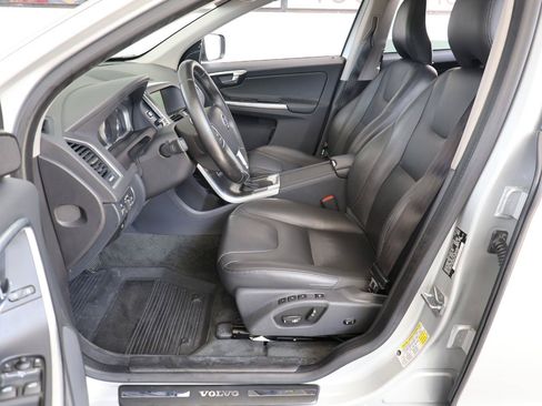 Used 2016 Volvo XC60 T5 Platinum FWD image 13