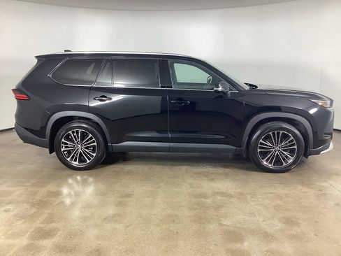 Used 2025 Toyota Grand Highlander AWD Hybrid image 5