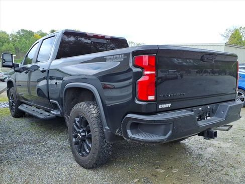 Used 2025 Chevrolet Silverado 2500 LT w/ Trail Boss Package AWD/4WD image 19