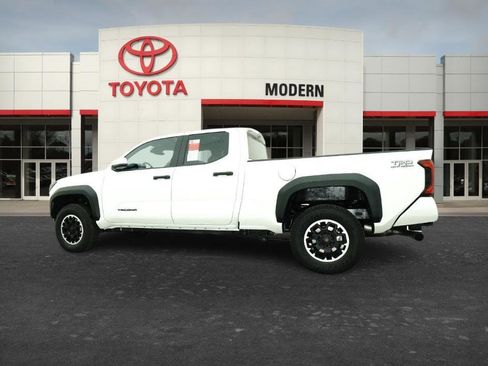 New 2026 Toyota Tacoma TRD Off-Road AWD/4WD image 4
