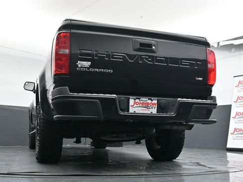 Used 2022 Chevrolet Colorado Z71 w/ Z71 Midnight Edition image 33