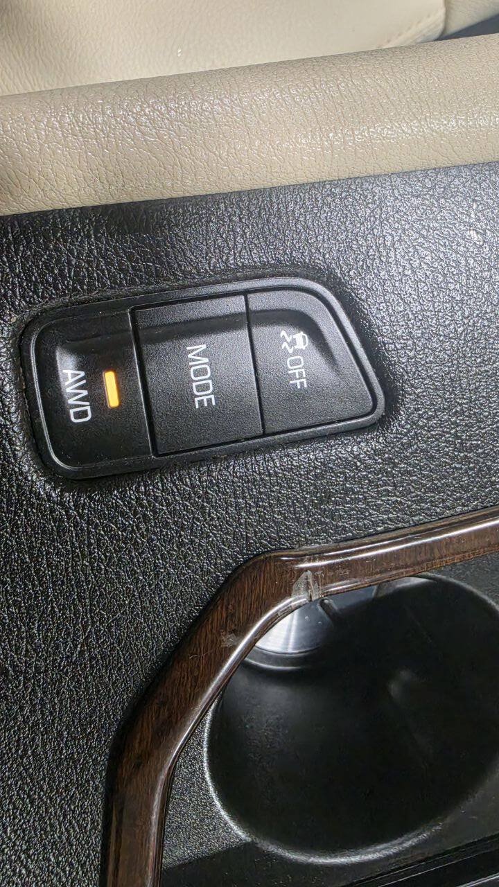 Used 2018 Cadillac XT5 AWD image 34