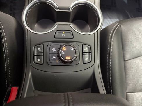 Certified 2024 GMC Terrain SLT w/ Tech Package image 21