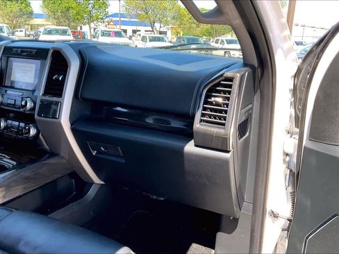 Used 2019 Ford F150 Lariat w/ Equipment Group 502A Luxury image 19