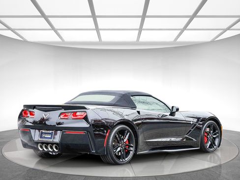 Used 2016 Chevrolet Corvette Stingray Convertible image 4