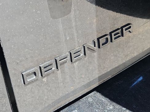 Used 2023 Land Rover Defender 110 X AWD/4WD image 23