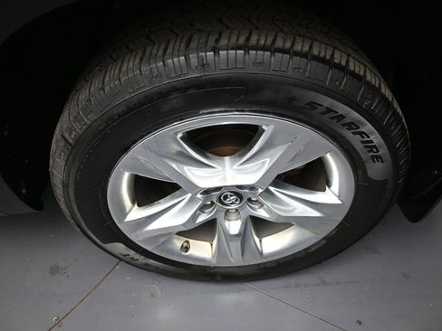 Used 2018 Toyota Highlander Limited w/ Protection Package #3 image 15