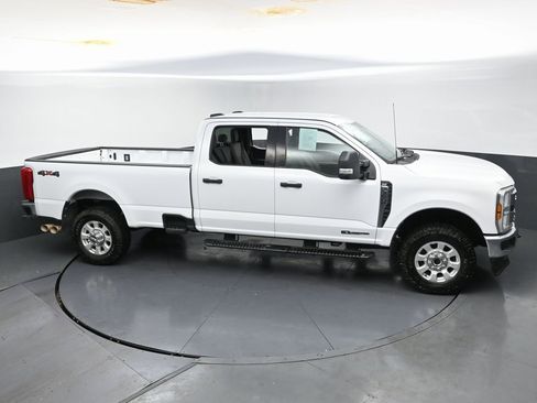Used 2024 Ford F350 XLT image 46