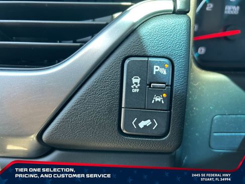Used 2020 Chevrolet Suburban LT AWD/4WD image 14