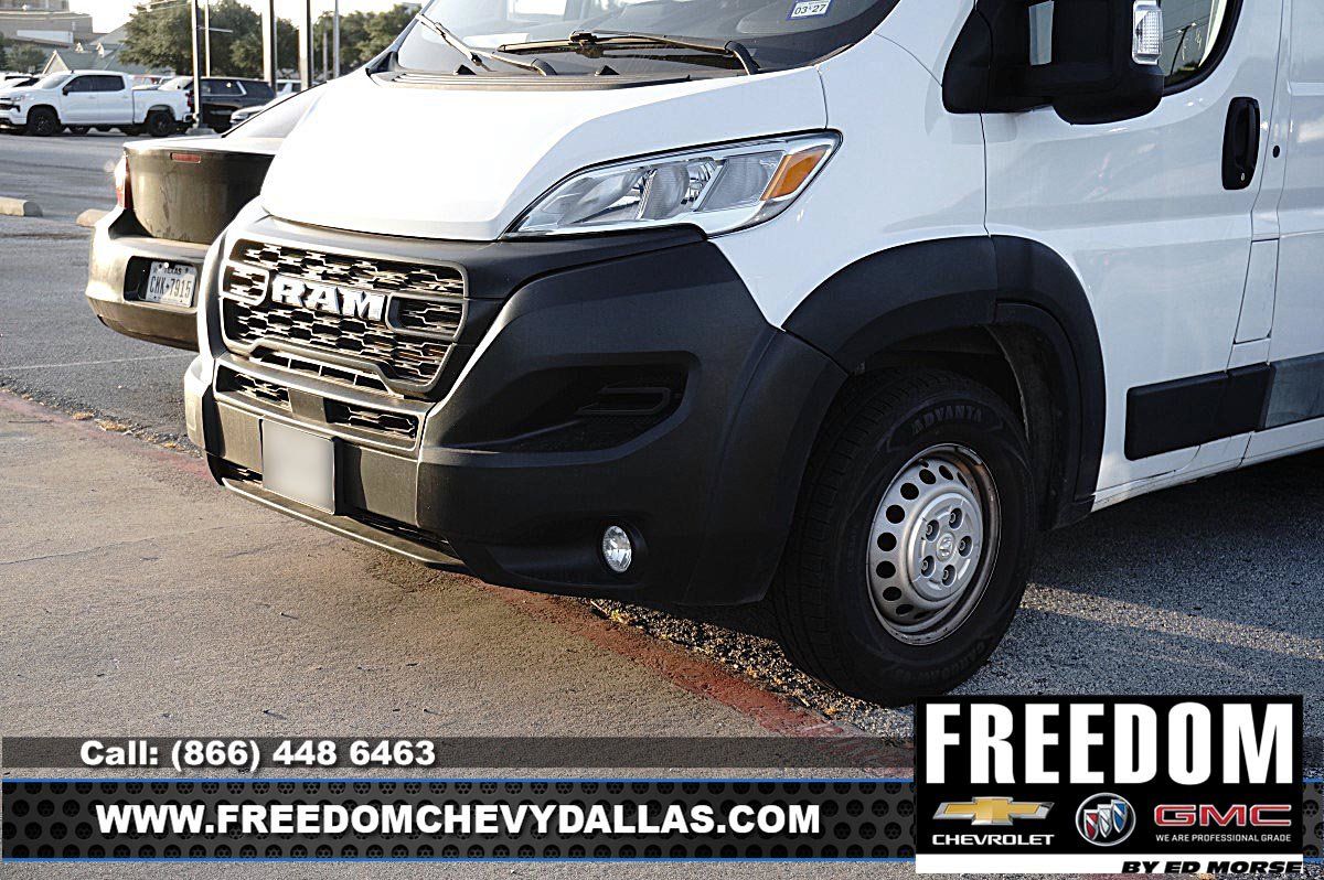 Used 2024 RAM ProMaster 2500 w/ Convenience Group FWD image 9