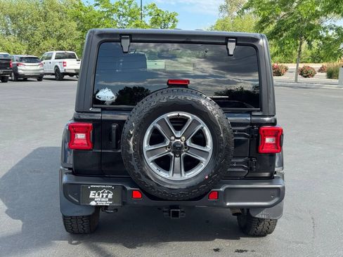 Used 2021 Jeep Wrangler Unlimited Sahara w/ Uconnect 4C Nav & Sound Group AWD/4WD image 6