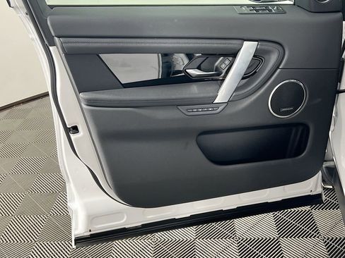 Used 2024 Land Rover Discovery Sport S image 18