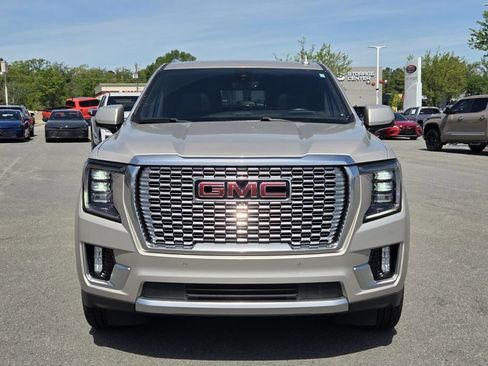Used 2021 GMC Yukon XL Denali w/ Denali Premium Package RWD image 8
