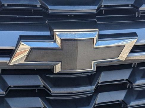 Used 2021 Chevrolet Colorado Z71 AWD/4WD image 9