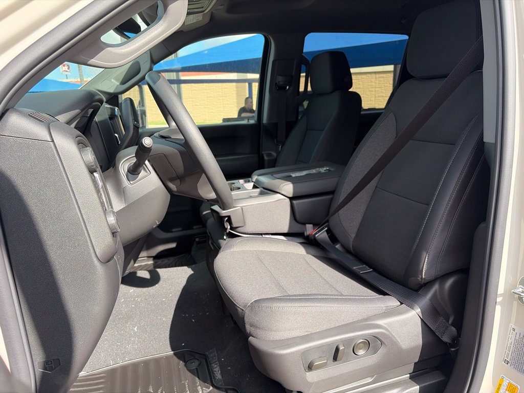 New 2026 Chevrolet Silverado 2500 Custom w/ Custom Value Package AWD/4WD image 14