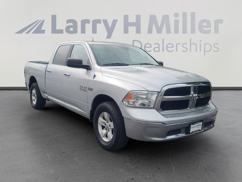 Used 2018 RAM 1500 Classic SLT AWD/4WD image 7