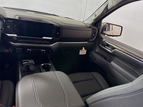 New 2026 GMC Sierra 1500 Elevation w/ Elevation Premium Package AWD/4WD image 17