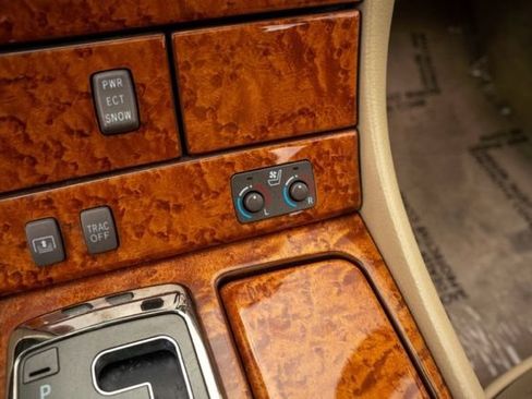 Used 2006 Lexus LS 430 RWD image 25