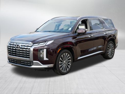 Used 2023 Hyundai Palisade Calligraphy w/ Cargo Package AWD/4WD image 3