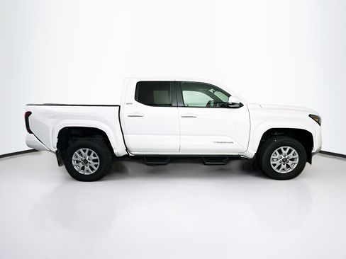 Used 2024 Toyota Tacoma SR5 image 10