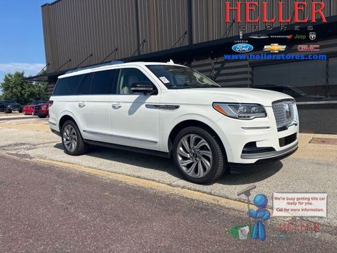 Used 2022 Lincoln Navigator L Reserve AWD/4WD image 1