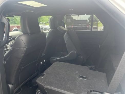 Used 2023 Ford Explorer ST w/ Equipment Group 401A AWD/4WD image 9