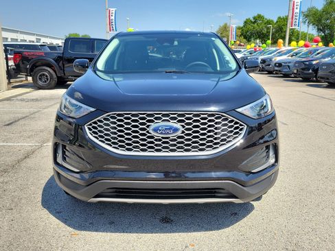Certified 2024 Ford Edge SEL w/ Convenience Package AWD/4WD image 2