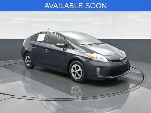 Used 2015 Toyota Prius Two FWD image 1