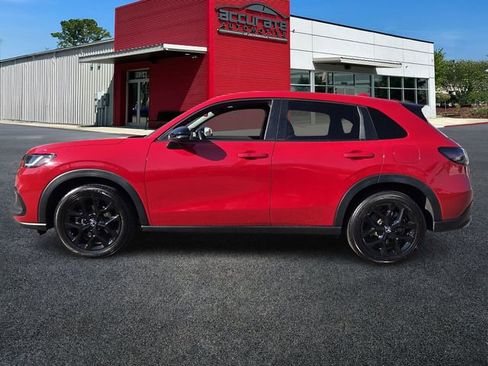 Used 2024 Honda HR-V Sport image 2