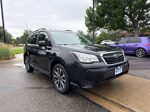Used 2017 Subaru Forester 2.0XT Premium AWD/4WD image 7