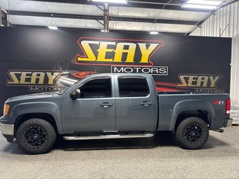 Used 2013 GMC Sierra 1500 SLE w/ Power Tech Package AWD/4WD image 2