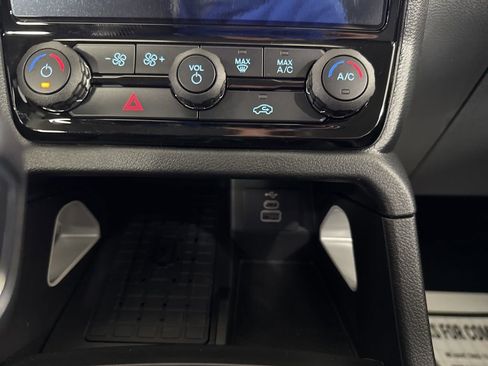 New 2025 Ford Ranger Lariat w/ Convenience Package image 25