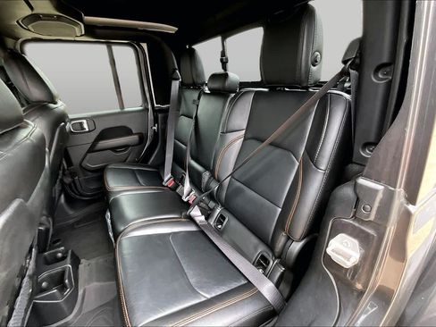 Used 2023 Jeep Gladiator Mojave w/ Cold Weather Group AWD/4WD image 19