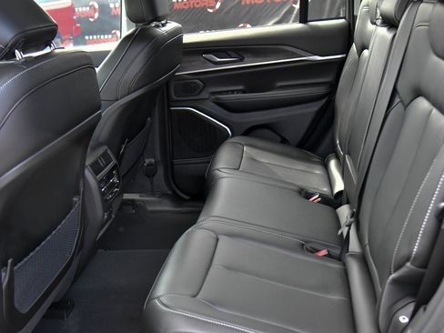 Used 2023 Jeep Grand Cherokee 4WD 4xe image 42