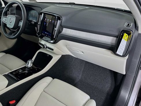 New 2026 Volvo XC40 B5 Ultra w/ Climate Package AWD/4WD image 27